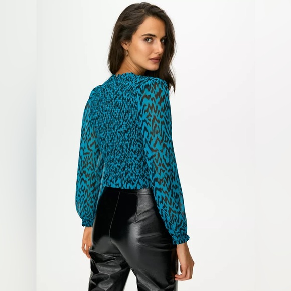 ARITZIA Wilfred Lilith Chiffon Cropped Blouse in Teal/Black, Size Medium - Picture 10 of 13